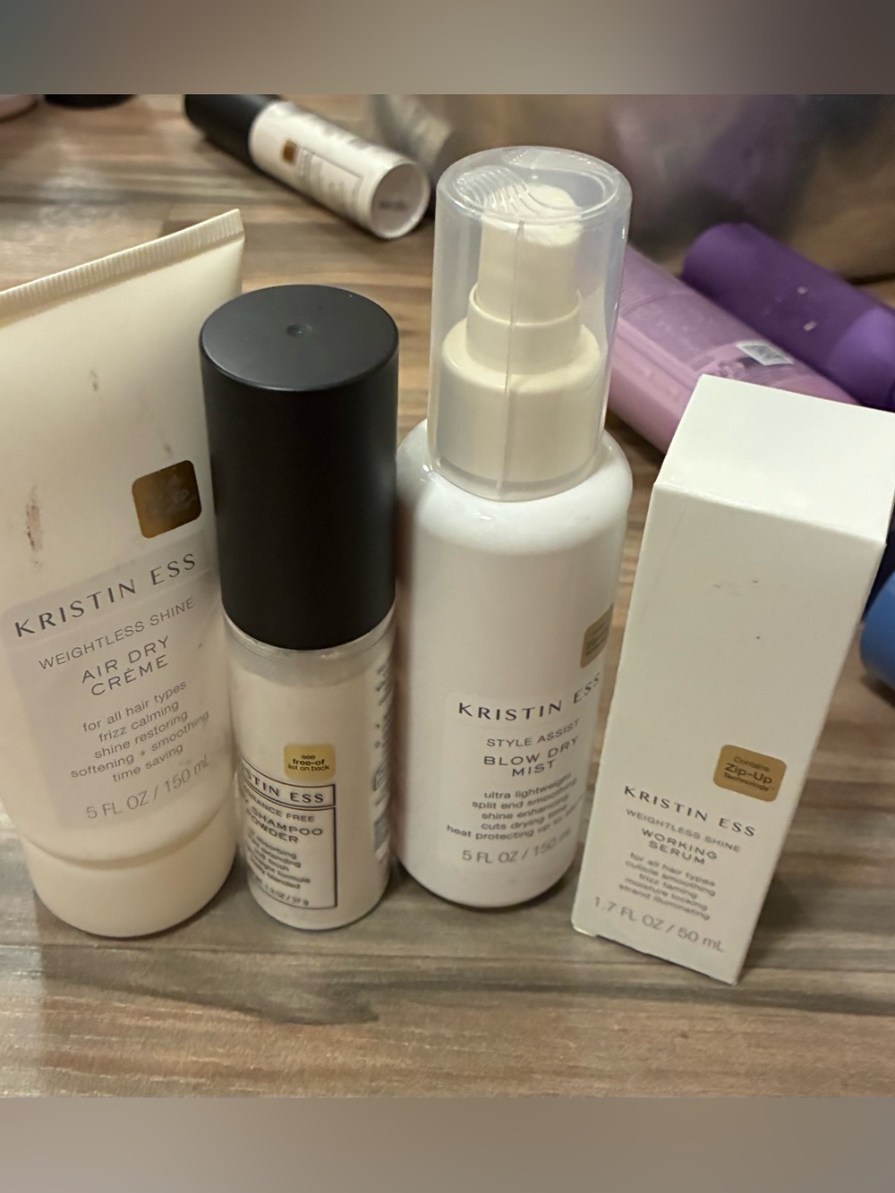 Kristin Ess White Weightless Shine Air Dry Crème - Lightweight Styling